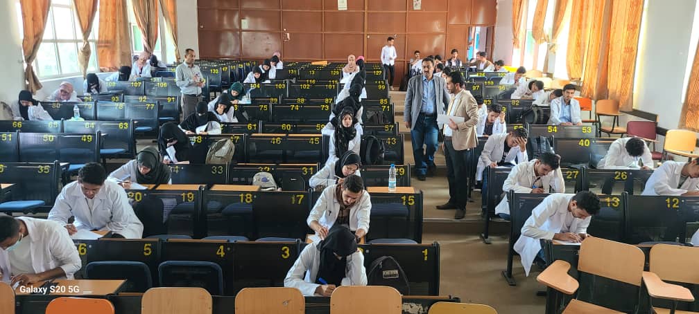 في إطار التقدم المستمر لمركز اللغات التابع لعمادة البيئة وخدمة المجتمع لتأهيل الطلبة في مجال اللغة الإنجليزية، تم اليوم تفعيل إجراءات التقييم العام لطلبة التوفل الطبي، تمهيداً لخوض اختبار OBTالعام.