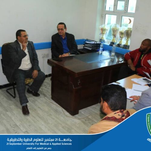 اجتماع برئاسة نائب رئيس الجامعة لشئون الطلاب يناقش الاستحقاقات الرياضية القادمة