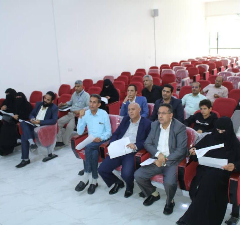 تواصل المقابلات الشخصية للمتقدمين لشغل وظائف أعضاء هيئة التدريس المساعدة بالجامعة برئاسة الأستاذ الدكتور / مطيع ابو عريج نائب رئيس الجامعة للشئون الأكاديمية.