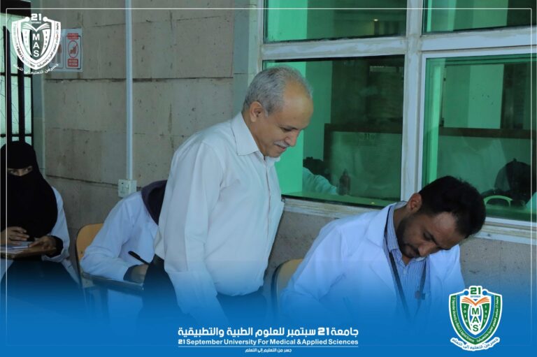 تواصل الاختبارات النهائية للفصل الدراسي الأول من العام الجامعي 1446هـ في مختلف الكليات والأقسام.
