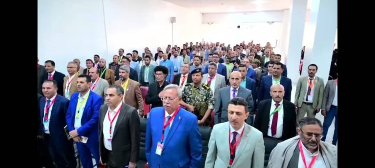 الآن انطلاق المؤتمر الثامن لجامعة ٢١ سبتمبر للعلوم الطبية والتطبيقية-والعلمي الأول للإدارة الطبية, بحضور عضو المجلس السياسي الأعلى الأستاذ الدكتور عبد العزيز بن حبتور ونائب وزير التربية والتعليم العالي والبحث العلمي الأستاذ الدكتور حاتم الدعيس ورئيس الجامعة الأستاذ الدكتور مجاهد علي معصار ورؤساء الجامعات وعدد من مسؤولي الدولة… يمكنكم متابعة البث المباشر عبر الروابط التالية:
