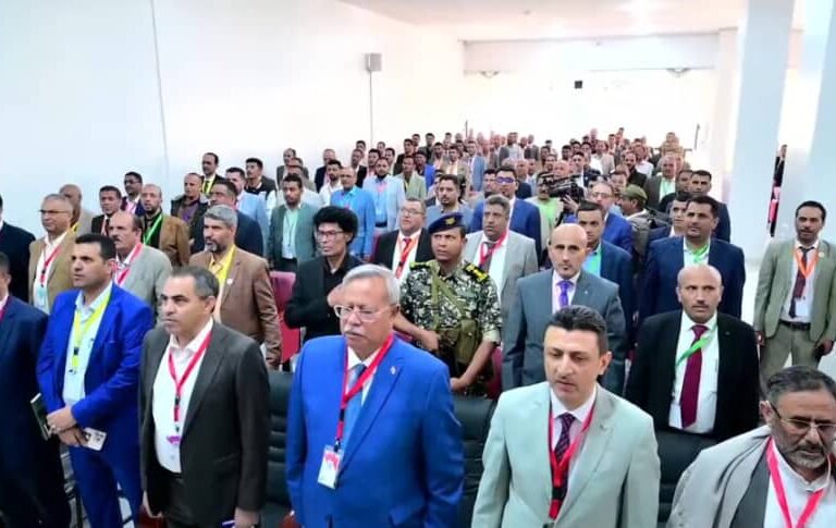 الآن انطلاق المؤتمر الثامن لجامعة ٢١ سبتمبر للعلوم الطبية والتطبيقية-والعلمي الأول للإدارة الطبية, بحضور عضو المجلس السياسي الأعلى الأستاذ الدكتور عبد العزيز بن حبتور ونائب وزير التربية والتعليم العالي والبحث العلمي الأستاذ الدكتور حاتم الدعيس ورئيس الجامعة الأستاذ الدكتور مجاهد علي معصار ورؤساء الجامعات وعدد من مسؤولي الدولة… يمكنكم متابعة البث المباشر عبر الروابط التالية: