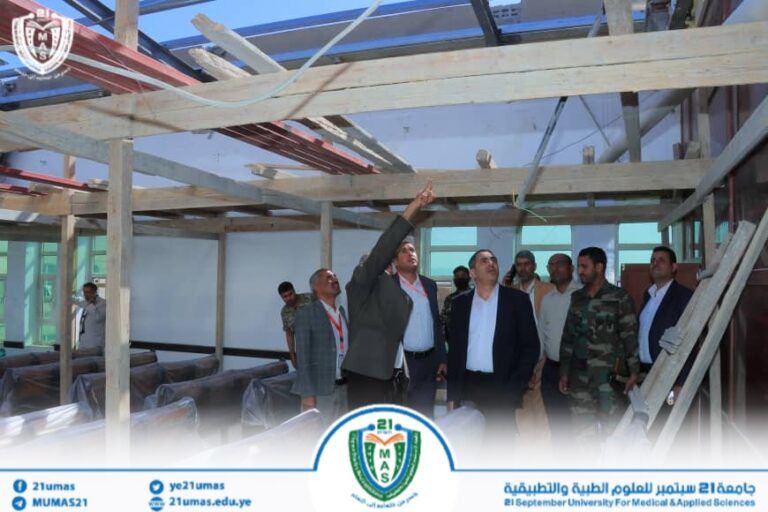 معالي رئيس الجامعة يتفقد مستوى الإنجاز في إعادة تأهيل و صيانة قاعة الشهيد الصماد