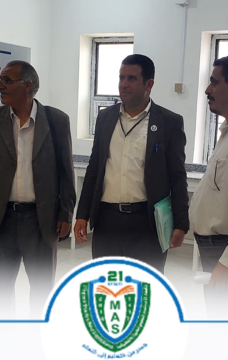 الأمين العام المساعد يتفقد معامل كلية طب الأسنان بفرع الجامعة في الخمسين ويشيد بمستوى الإنجاز