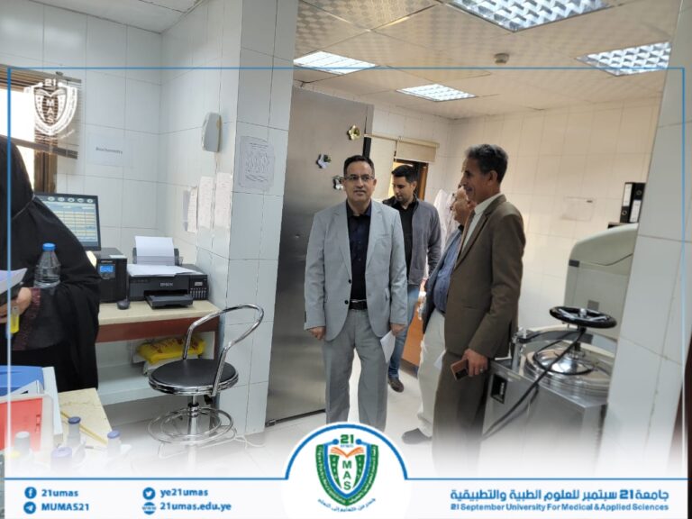 جانب من زيارة نائب رئيس الجامعة للشؤون الأكاديمية الأستاذ الدكتور مطيع ابو عريج لمركز العيون بغية التنسيق وضبط عملية التدريب لطلبة البكالوريوس والدكتوراه الطبية MD في كلية الطب…