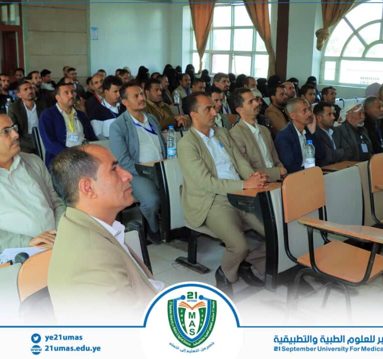 تواصل تنظم الفعالية الثقافية الأسبوعية بالجامعة