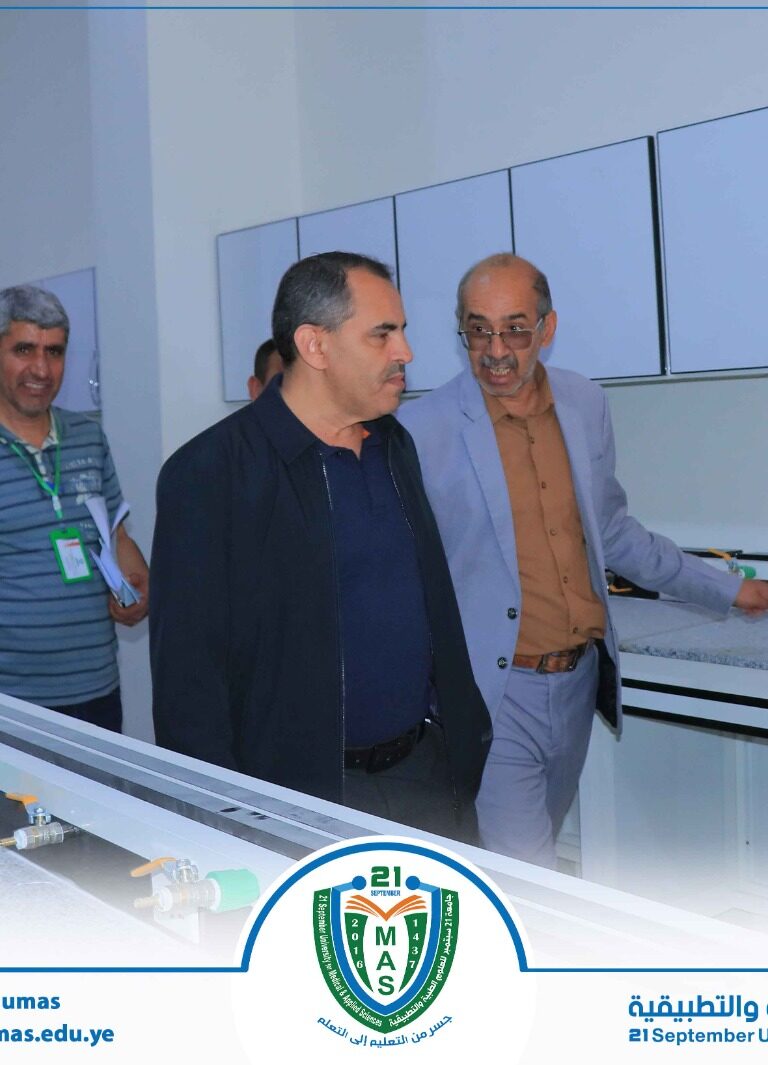معالي رئيس الجامعة يتفقد المعامل الجديدة التي تم استكمال انشائها