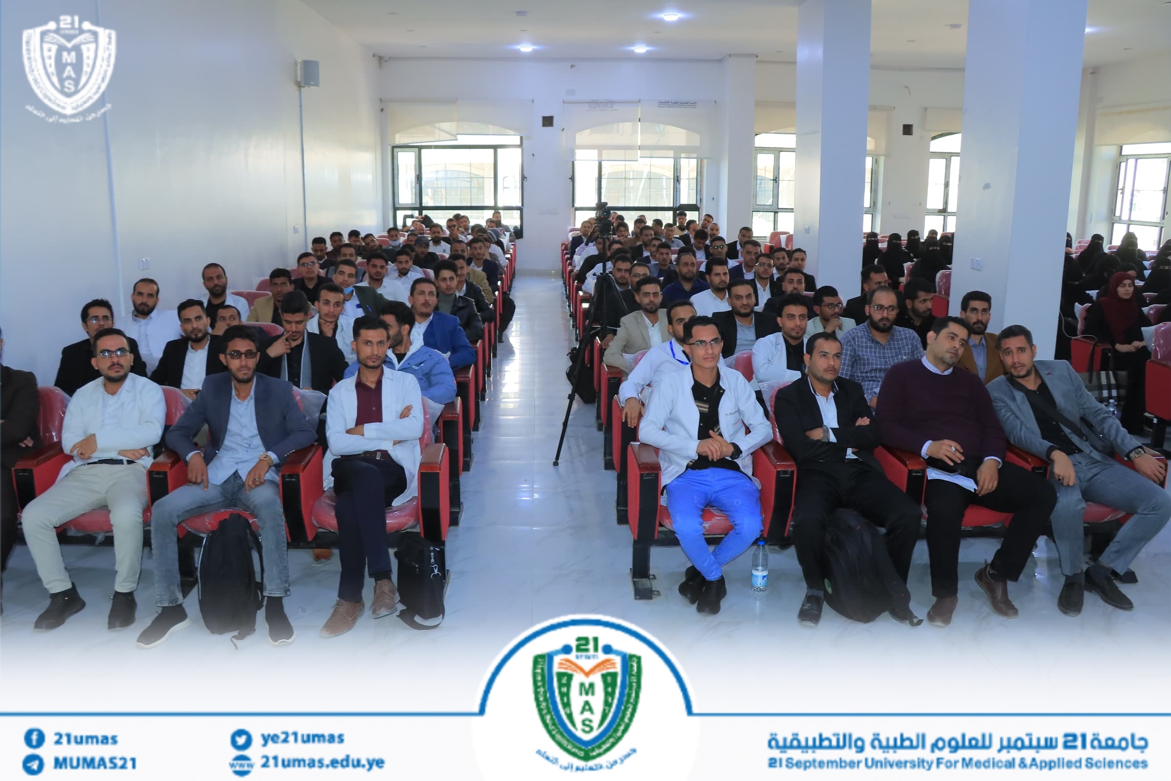 الدائرة السريرية بكلية الطب تنظم اليوم العلمي السابع لأطباء الامتياز (الدفعة الثانية) لقسمي الجراحة العامة والباطنة العامة