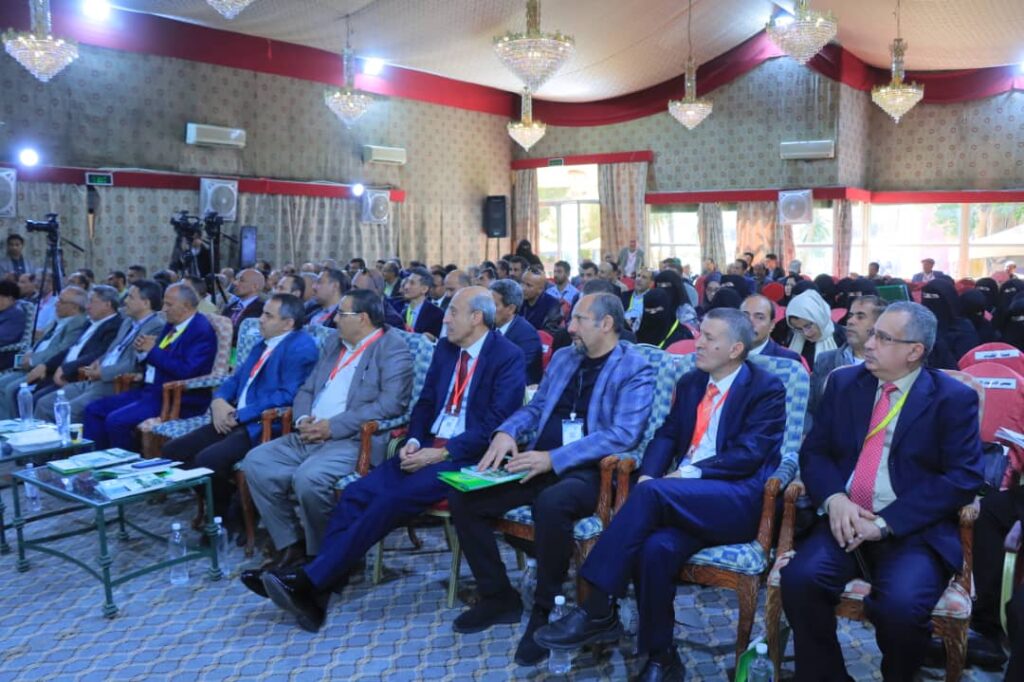 1002593876 - جامعة 21 سبتمبر