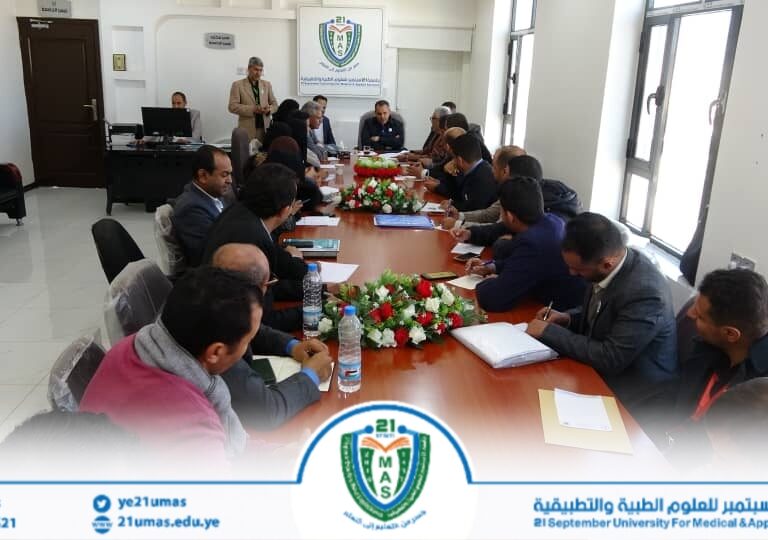 خلال لقائه عددا من قيادات الجامعة.. معالي رئيس الجامعة يؤكد أهمية تكامل الجهود لضمان استمرارية تجويد العمل بالجامعة