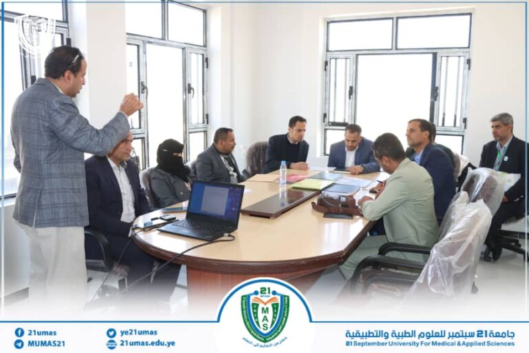 معالي رئيس الجامعة الأستاذ الدكتور مجاهد علي معصار يترأس لجنة مقابلة المتقدمين لشغل وظائف أعضاء هيئة التدريس لدرجة (أستاذ مساعد) في كلية الهندسة والحاسوب.بحضور نائب رئيس الجامعة للشئون الأكاديمية الأستاذ الدكتور مطيع أبو عريج وعميد الكلية الأستاذ  الدكتور عبد الرحمن عبيد و رئيس قسم تكنولوجيا المعلومات الدكتور حمزة علي قاسم، ورئيس قسم الذكاء الاصطناعي الدكتور جميل حمزة.