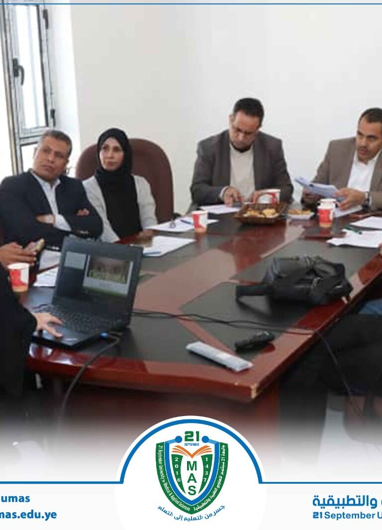 معالي رئيس الجامعة يترأس لجنة مقابلة المتقدمين لشغل وظائف أعضاء هيئة التدريس في كليتي الطب وطب الأسنان