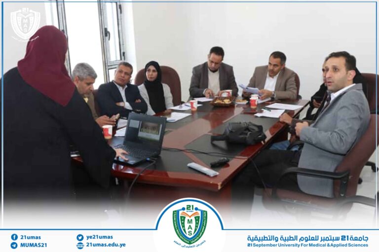 معالي رئيس الجامعة يترأس لجنة مقابلة المتقدمين لشغل وظائف أعضاء هيئة التدريس في كليتي الطب وطب الأسنان