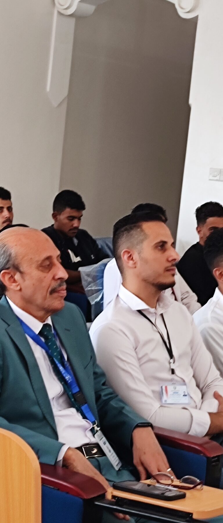 محاضرة تعريفية عن أهمية تخصص تكنولوجيا صناعة الأسنان