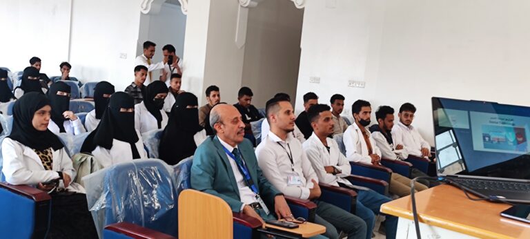 محاضرة تعريفية عن أهمية تخصص تكنولوجيا صناعة الأسنان