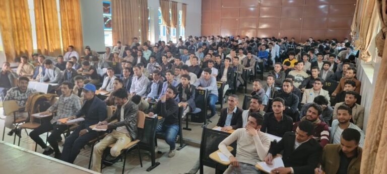 الخميس18/12/2025باشراف مباشر من معالي رئيس الجامعة وعميد الكلية , اختتام المحاضرات النظرية لدورات طوفان الاقصى لطلاب كلية الطب بحضور مشرف وكبير من الطلاب والطالبات.