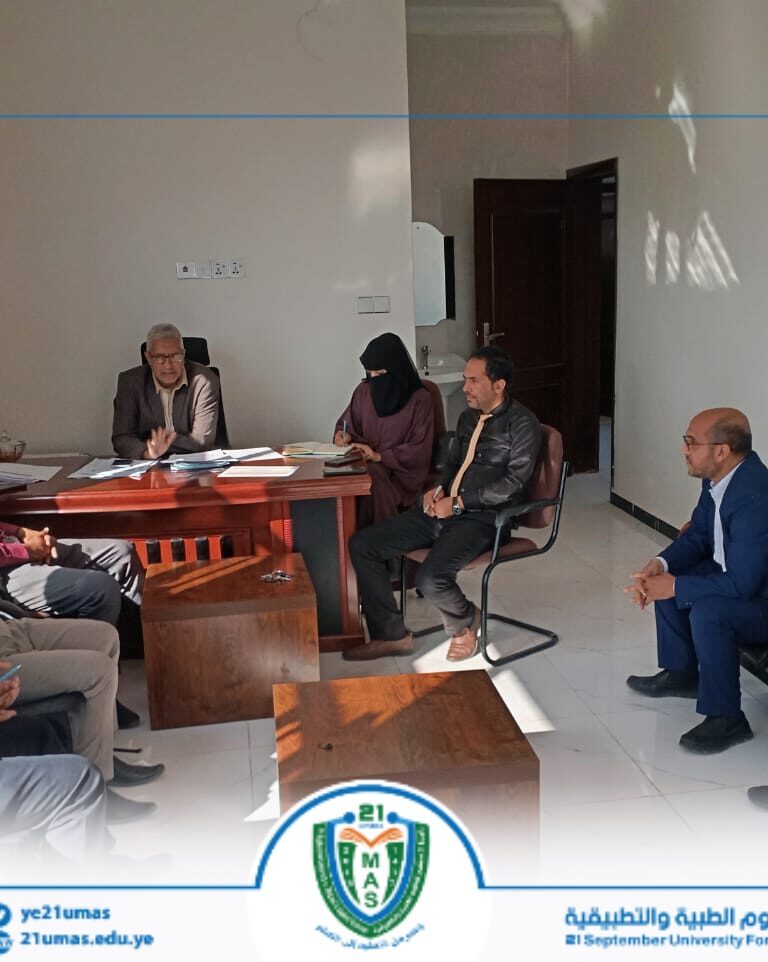 مساعد رئيس الجامعة للجودة والاعتماد يناقش تعزيز الجودة والنشر الإلكتروني وتفعيل الموقع الرسمي مع أمناء الكليات