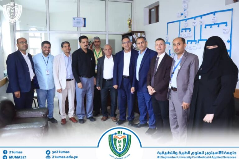 رئيس جامعة 21 سبتمبر يطّلع على مستوى الانضباط الوظيفي عقب إجازة عيد الفطر والتي تجاوزت ٩٩%