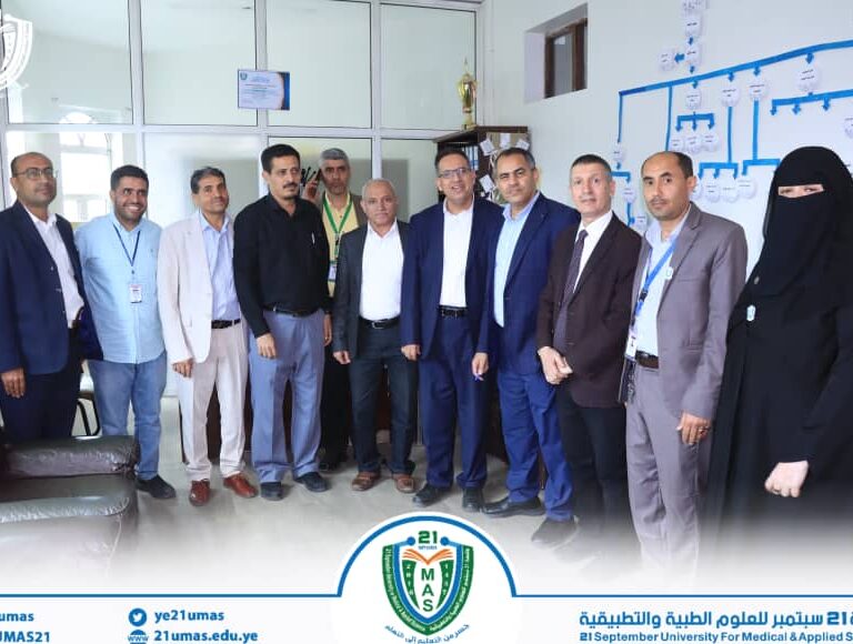 رئيس جامعة 21 سبتمبر يطّلع على مستوى الانضباط الوظيفي عقب إجازة عيد الفطر والتي تجاوزت ٩٩%