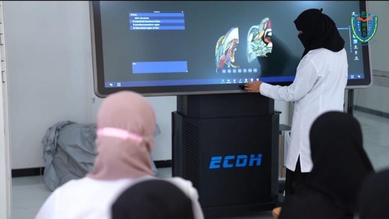 جامعة 21 سبتمبر للعلوم الطبية والتطبيقية خمسة أعوام من العطاء والنجاح المتميز