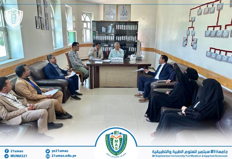 مجلس كلية التمريض يعقد اجتماعه الدوري الثامن للعام ١٤٤٧ھ برئاسة عميد الكلية الأستاذ الدكتور عبد الحميد الذيفاني…