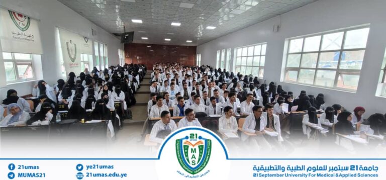 نائب عميد كلية الطب، الأستاذ الدكتور أحمد مبارك، يدشن الدراسة لطلاب المستوى الثاني من الدفعة العاشرة ( بلك “الهيكلي العضلي”).