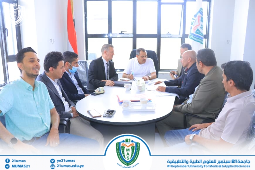 معالي رئيس الجامعة يناقش مع فريق صدى الطبي والجهات الداعمة الترتيبات النهائية للندوة العلمية للتعريف بالتخصصات الطبية