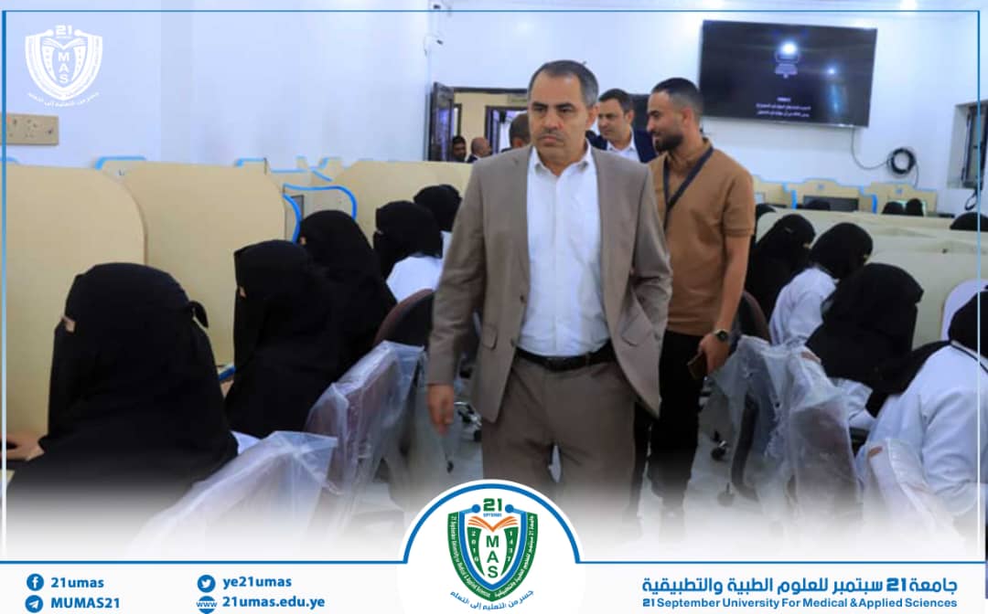 معالي رئيس الجامعة يدشن اختبارات نهاية الفصل الدراسي الأول للعام الجامعي 1448هـ ويطلع على سير العملية الاختبارية